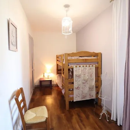 Дом отдыха Maison De Caractere, Ideale Familles, Pres Du Ski, Randos, Et Loisirs Au Coeur Du Cantal - Fr-1-742-174 Paulhac (Cantal)