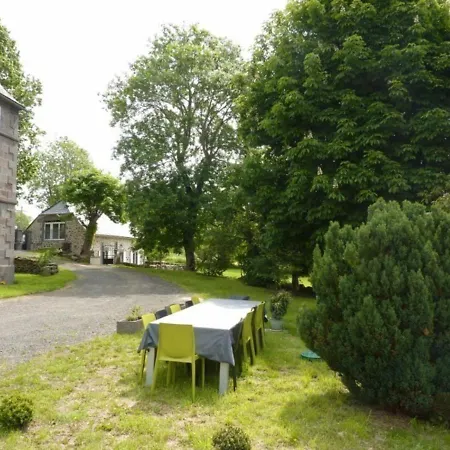 Maison De Caractere, Ideale Familles, Pres Du Ski, Randos, Et Loisirs Au Coeur Du Cantal - Fr-1-742-174 *